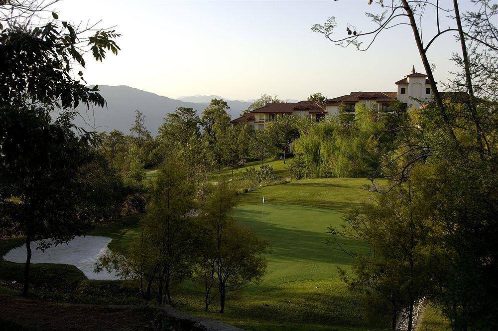 Ananda In The Himalayas Hotel Rishīkesh Exterior foto